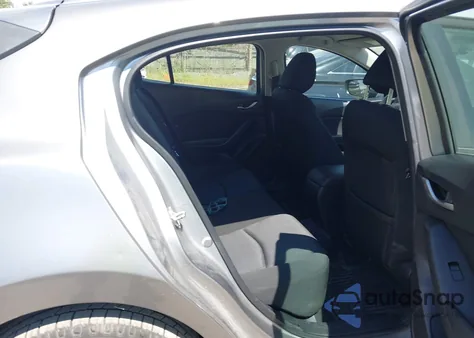 2014 Mazda Mazda3 I Sport z USA, uszkodzony, nr VIN 3MZBM1K72EM107923